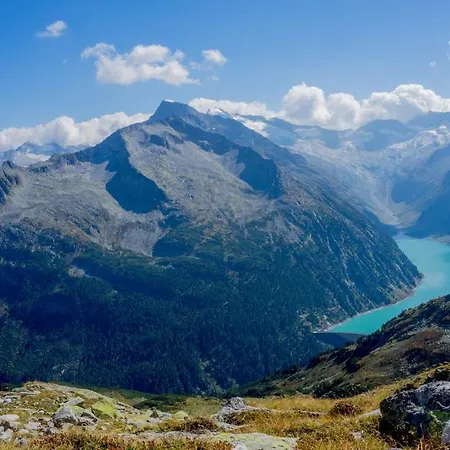 Bergblick Apartman *